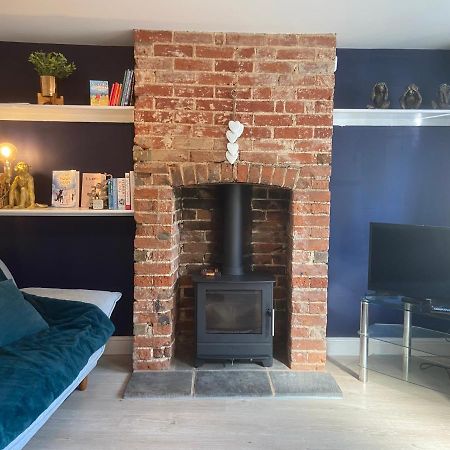 Woodbridge - Cosy Little 2-Bed Cottage Экстерьер фото
